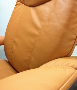 nahkaverhoilu-stressless-tuoliin